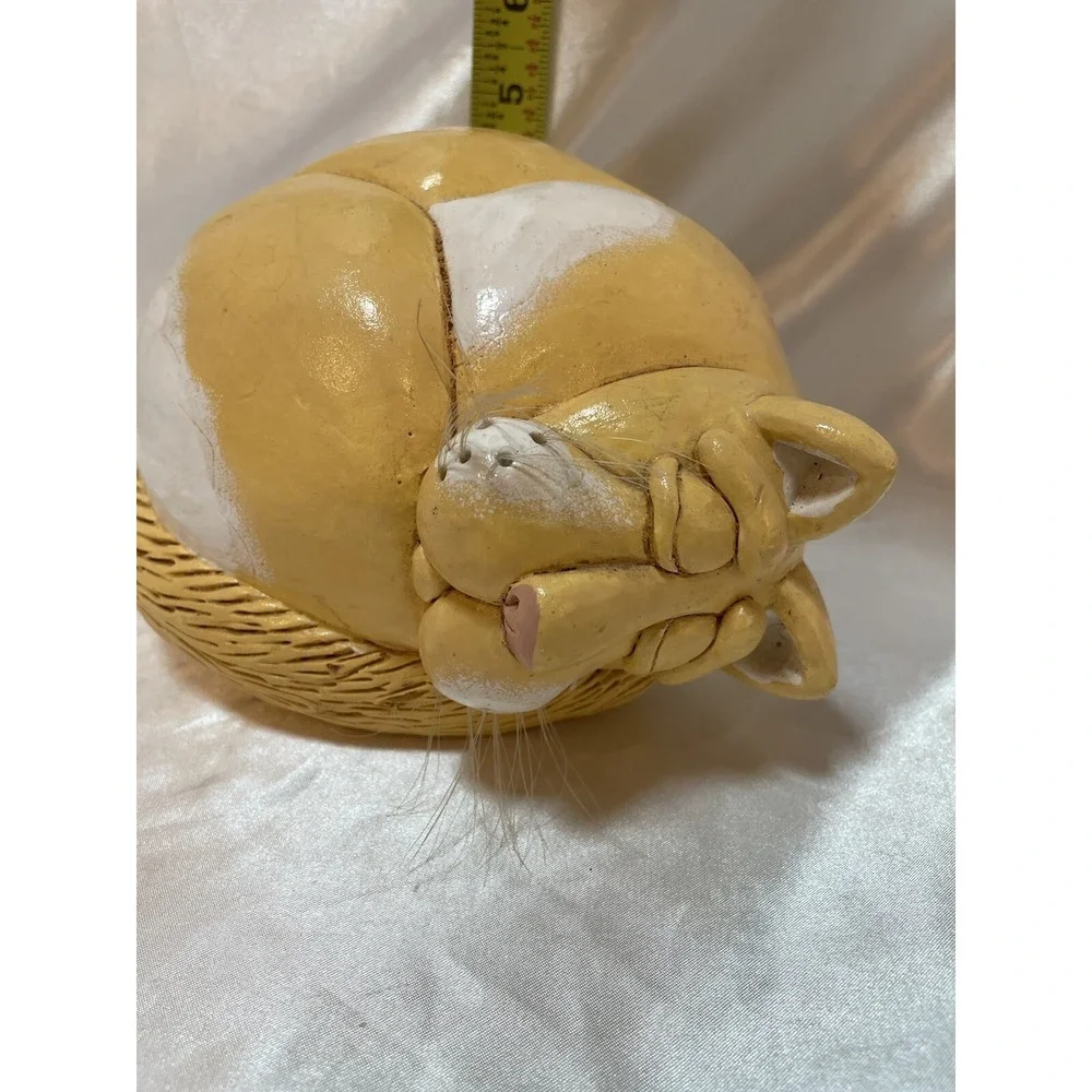Enesco Vicki Thomas Signed Whimsical Yellow Sleeping Fat Cat Gourd Figurine 2000